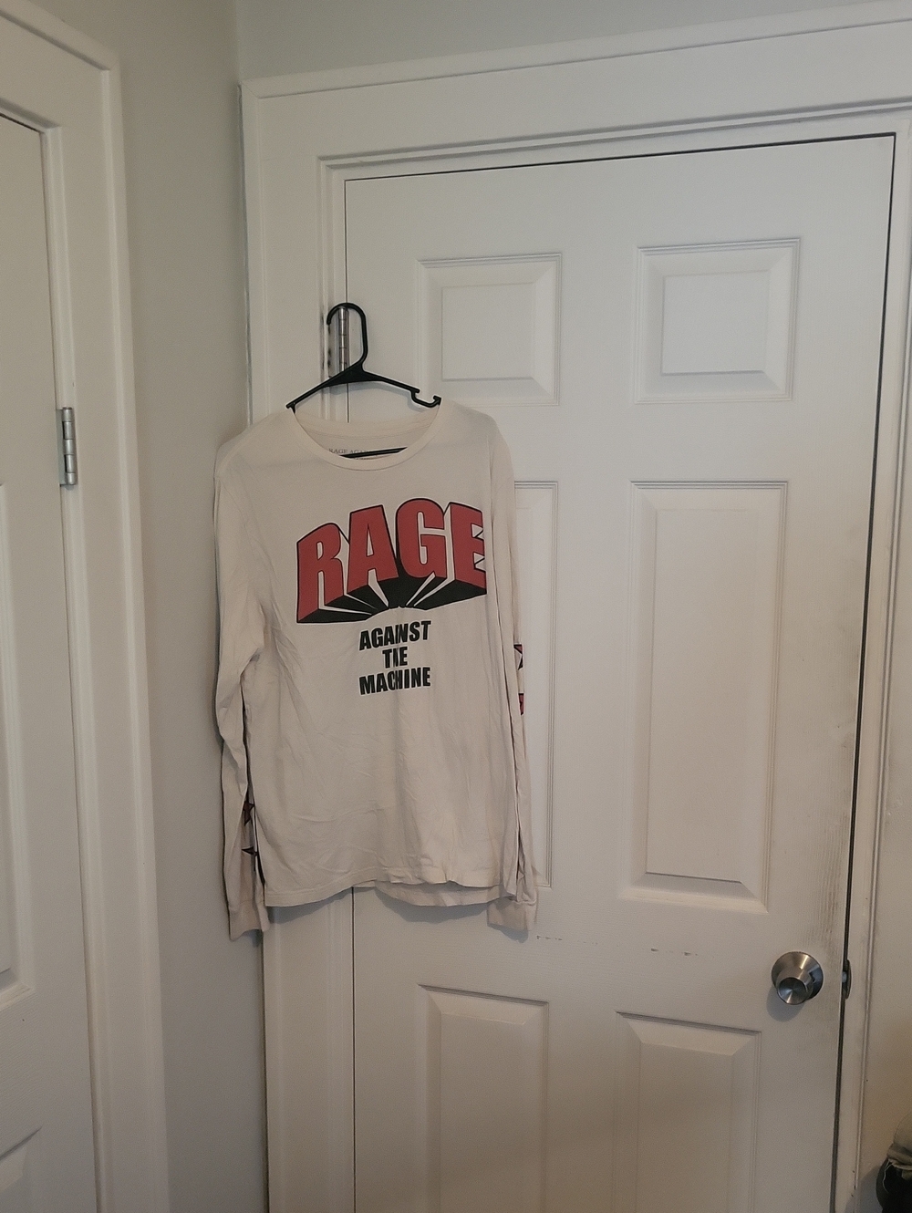 Rage Against The Machine Graphic Long-Sleeve Tee - White/Red